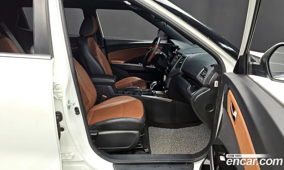 SsangYong TIBOLI 2018 1.6 автомат (гидро), фото 16