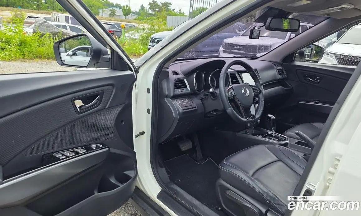SsangYong TIBOLI 2018 1.6 автомат (гидро), фото 13 SsangYong TIBOLI 2018 1.6 автомат (гидро), фото 13