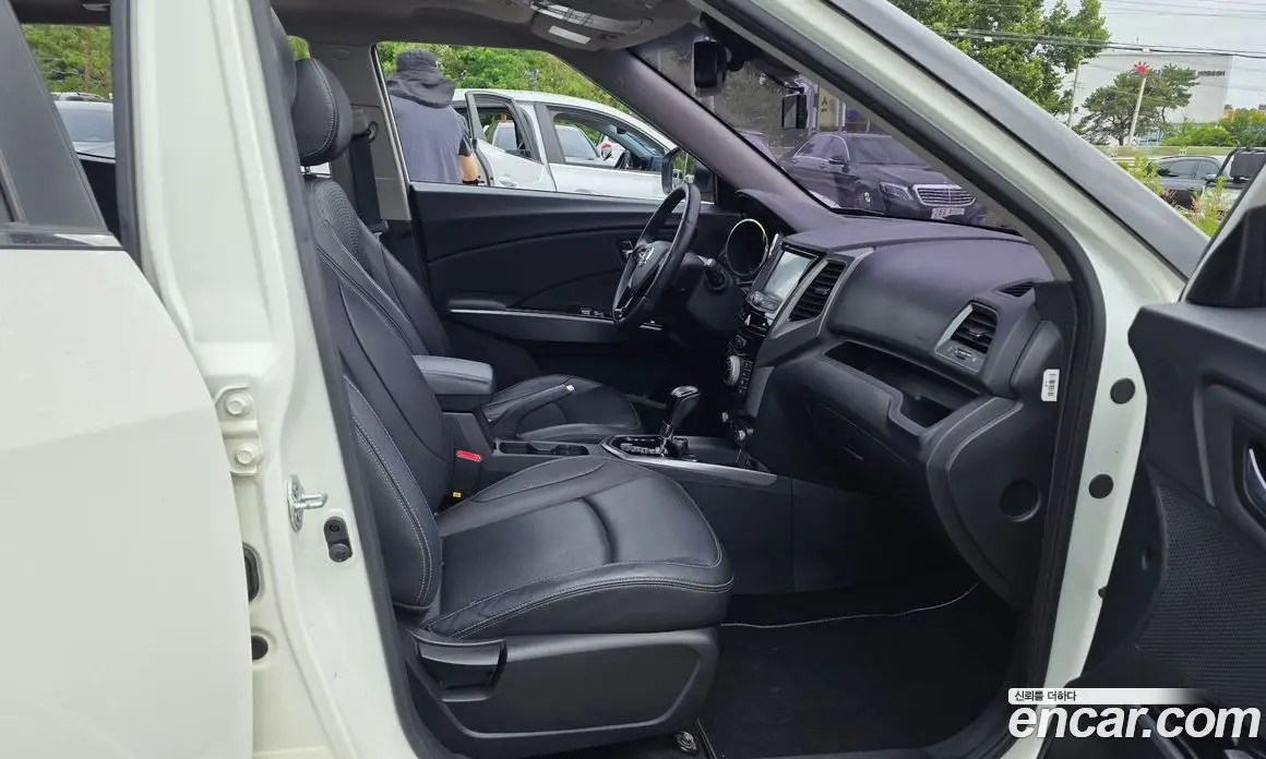 SsangYong TIBOLI 2018 1.6 автомат (гидро), фото 17 SsangYong TIBOLI 2018 1.6 автомат (гидро), фото 17
