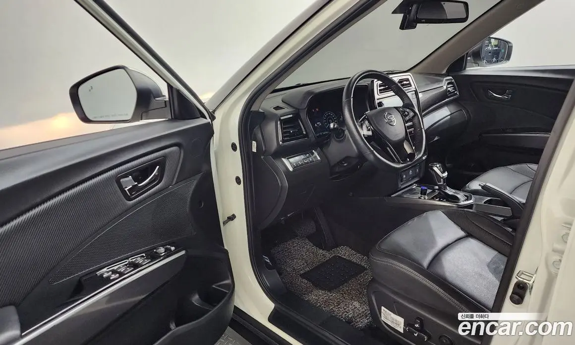 SsangYong TIBOLI 2022 1.5 автомат (гидро), фото 13 SsangYong TIBOLI 2022 1.5 автомат (гидро), фото 13