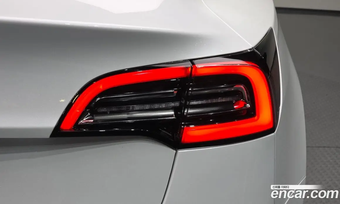 Tesla Model 3 2022 0.2 автомат (гидро), фото 9