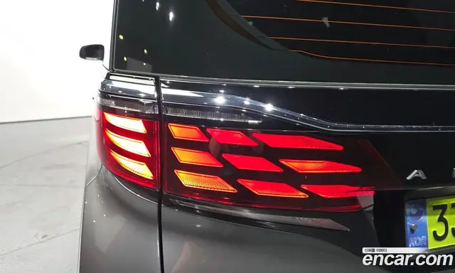 Toyota Alphard 2024 2.5 автомат (гидро), миниатюра 9