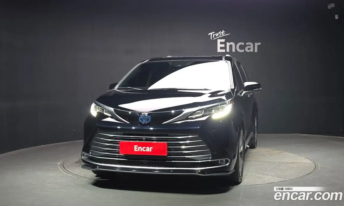 Toyota Sienna 2024 2.5 автомат (гидро), фото 2 Toyota Sienna 2024 2.5 автомат (гидро), фото 2
