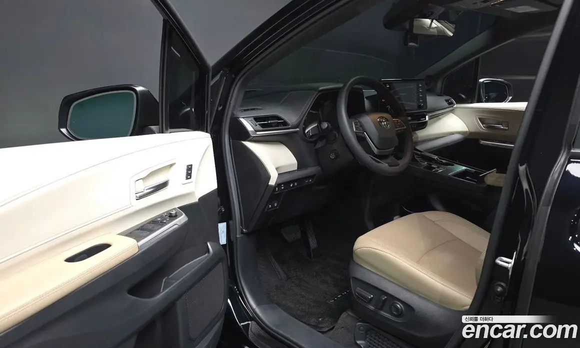 Toyota Sienna 2024 2.5 автомат (гидро), фото 12 Toyota Sienna 2024 2.5 автомат (гидро), фото 12