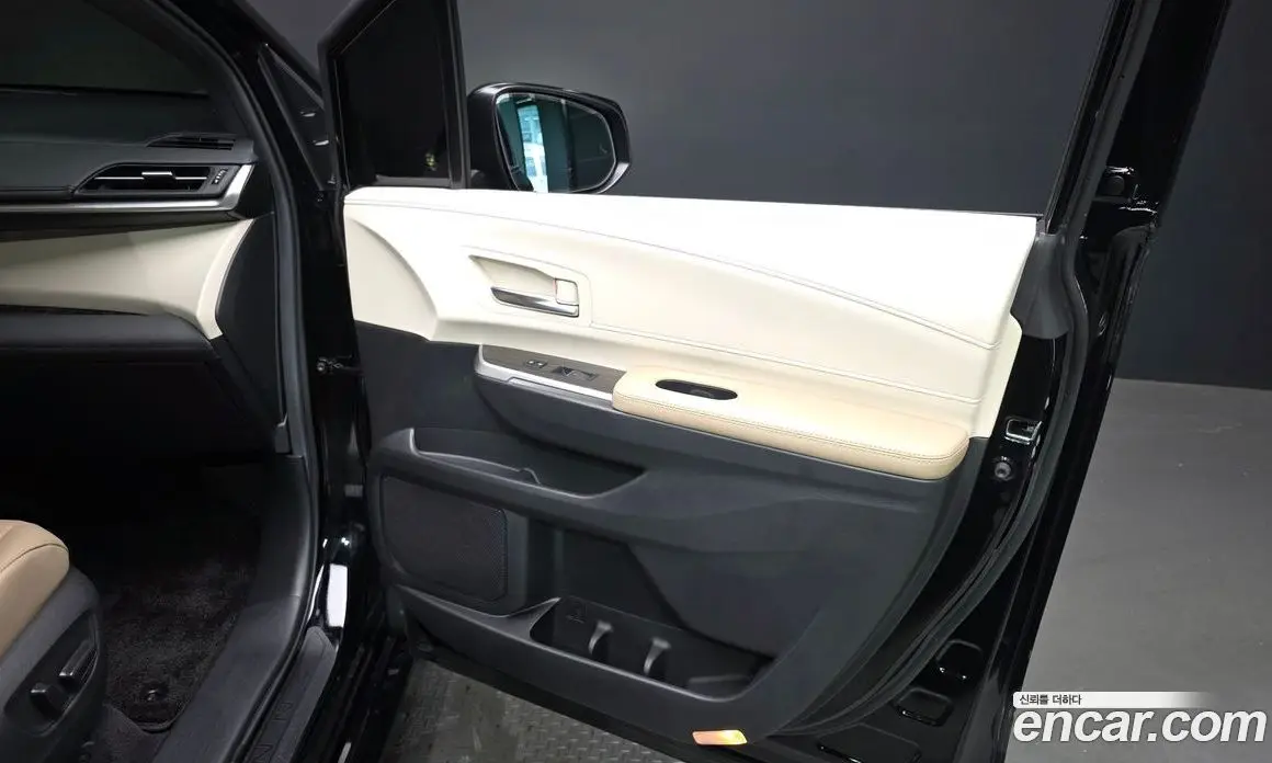 Toyota Sienna 2024 2.5 автомат (гидро), фото 13 Toyota Sienna 2024 2.5 автомат (гидро), фото 13