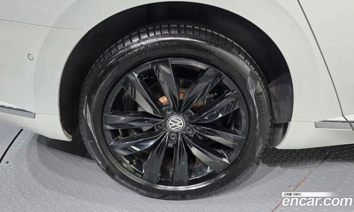 Volkswagen Arteon 2019 2.0 автомат (гидро), фото 7 Volkswagen Arteon 2019 2.0 автомат (гидро), фото 7