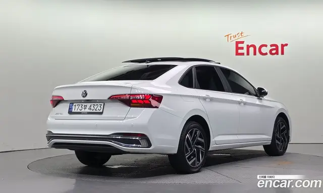 Volkswagen Jetta 2023 1.5 автомат (гидро), миниатюра 2