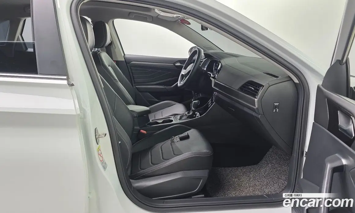 Volkswagen Jetta 2023 1.5 автомат (гидро), фото 13