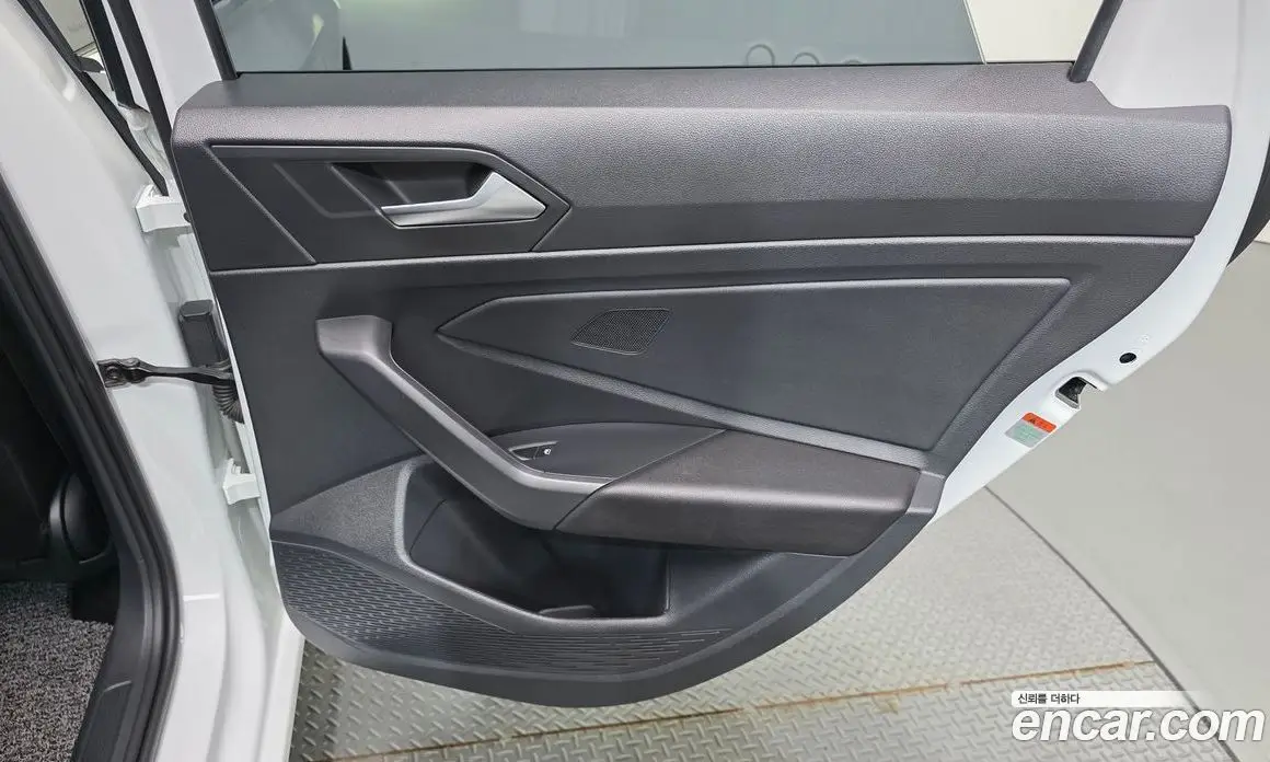 Volkswagen Jetta 2023 1.5 автомат (гидро), фото 15