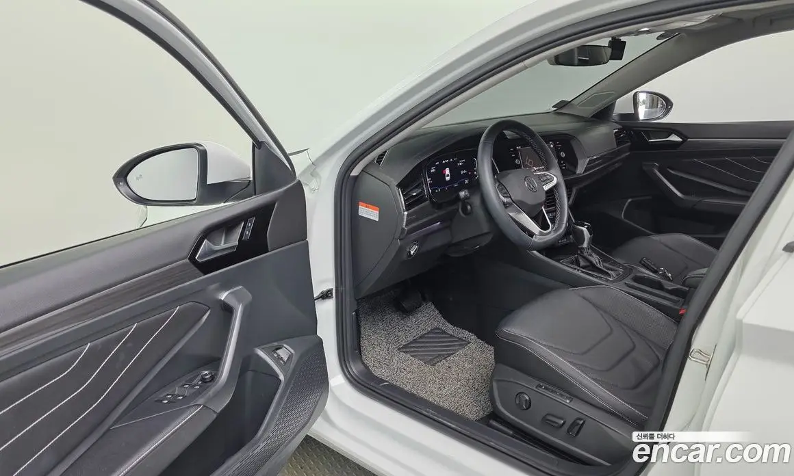 Volkswagen Jetta 2023 1.5 автомат (гидро), фото 18