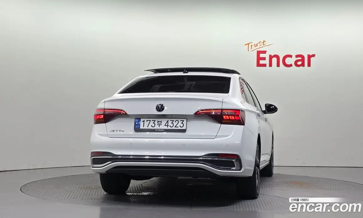 Volkswagen Jetta 2023 1.5 автомат (гидро), фото 4