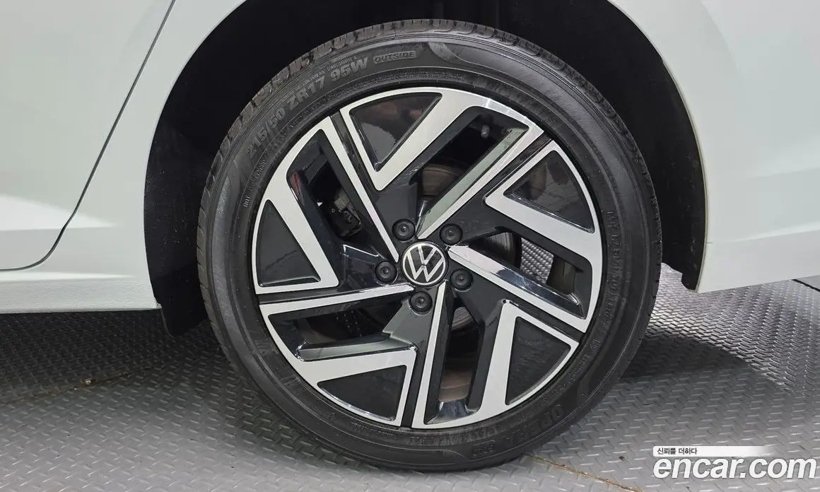 Volkswagen Jetta 2023 1.5 автомат (гидро), фото 7