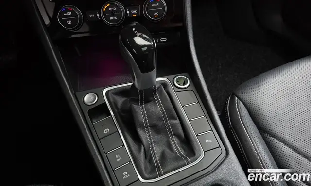 Volkswagen Jetta 2023 1.5 автомат (гидро), миниатюра 12