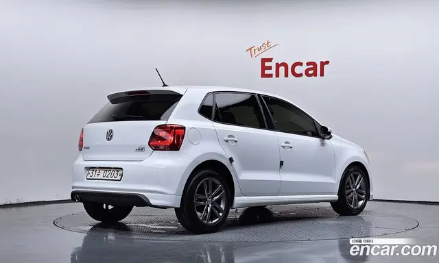Volkswagen Polo 2015 1.4 автомат (гидро), миниатюра 2