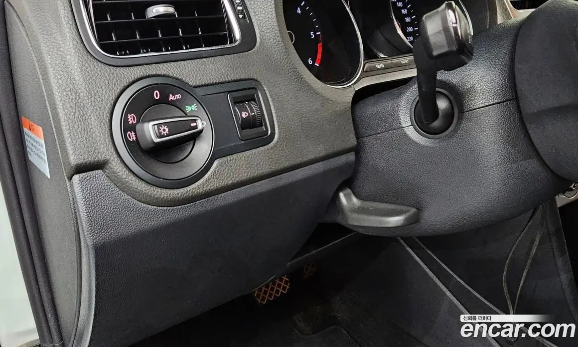 Volkswagen Polo 2015 1.4 автомат (гидро), фото 16