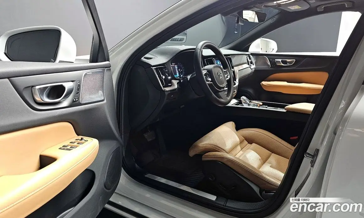 Volvo S60 2024 2.0 автомат (гидро), фото 13 Volvo S60 2024 2.0 автомат (гидро), фото 13