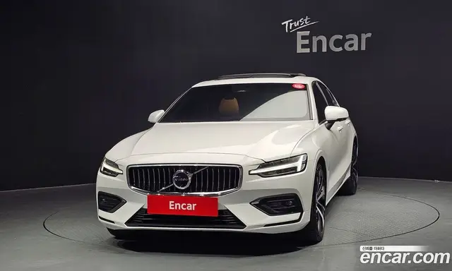 Volvo S60 2024 2.0 автомат (гидро), миниатюра 3 Volvo S60 2024 2.0 автомат (гидро), миниатюра 3