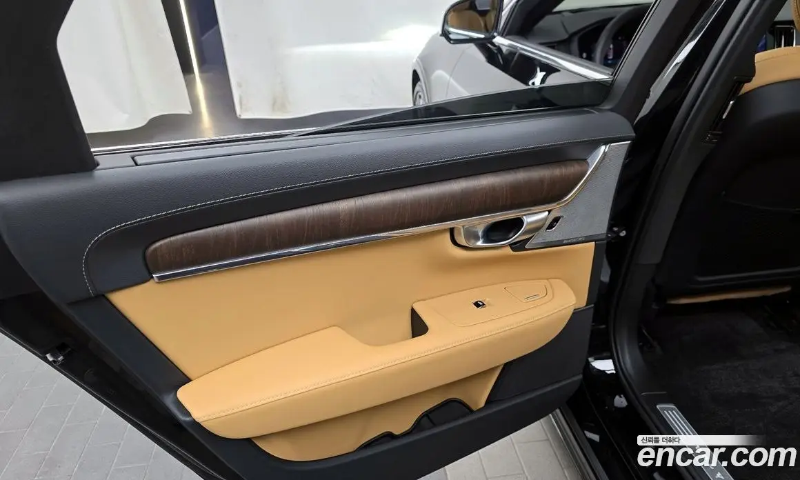 Volvo S90 2023 2.0 автомат (гидро), фото 15