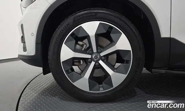 Volvo XC40 2022 2.0 автомат (гидро), миниатюра 5 Volvo XC40 2022 2.0 автомат (гидро), миниатюра 5