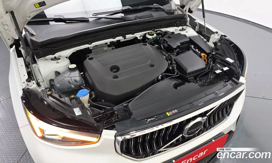 Volvo XC40 2022 2.0 автомат (гидро), фото 6 Volvo XC40 2022 2.0 автомат (гидро), фото 6