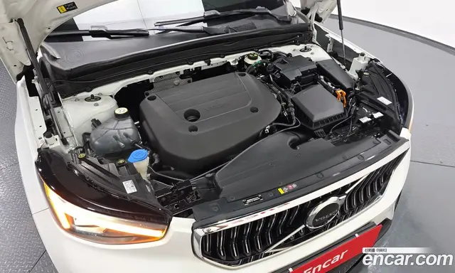 Volvo XC40 2022 2.0 автомат (гидро), миниатюра 6 Volvo XC40 2022 2.0 автомат (гидро), миниатюра 6