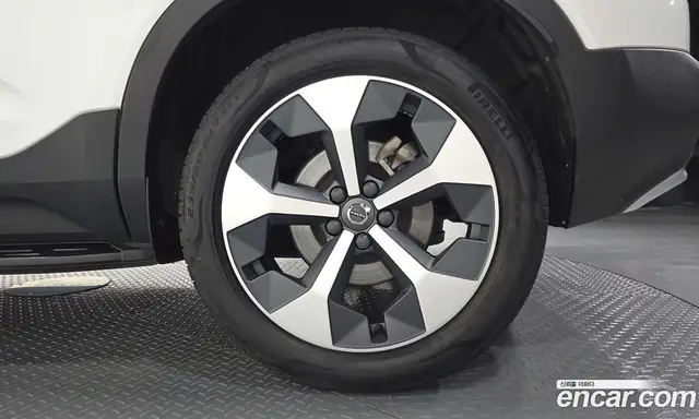 Volvo XC40 2022 2.0 автомат (гидро), миниатюра 7 Volvo XC40 2022 2.0 автомат (гидро), миниатюра 7