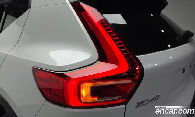Volvo XC40 2022 2.0 автомат (гидро), миниатюра 9 Volvo XC40 2022 2.0 автомат (гидро), миниатюра 9