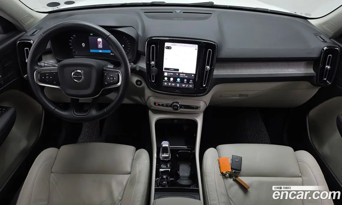 Volvo XC40 2022 2.0 автомат (гидро), фото 10 Volvo XC40 2022 2.0 автомат (гидро), фото 10