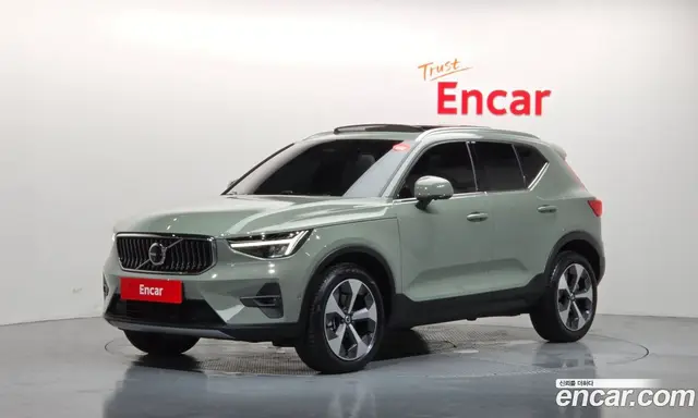 Volvo XC40, 2023, 6 796 км