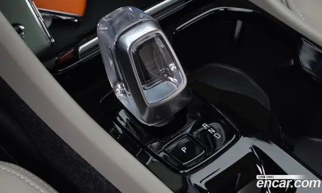 Volvo XC40 2023 2.0 автомат (гидро), миниатюра 12