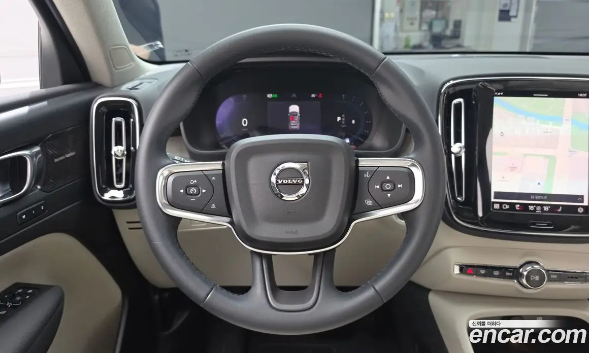 Volvo XC40 2023 2.0 автомат (гидро), фото 20 Volvo XC40 2023 2.0 автомат (гидро), фото 20