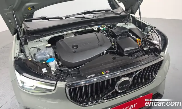 Volvo XC40 2023 2.0 автомат (гидро), миниатюра 6 Volvo XC40 2023 2.0 автомат (гидро), миниатюра 6