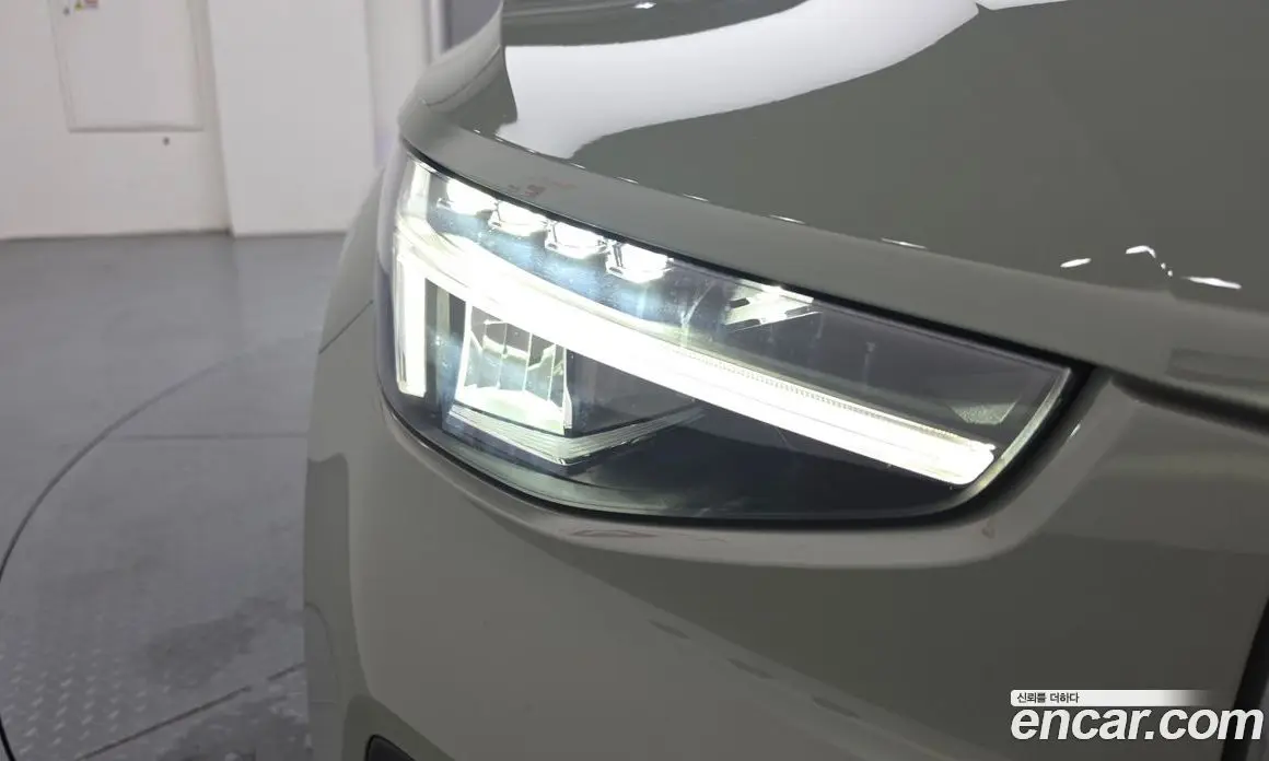Volvo XC40 2023 2.0 автомат (гидро), фото 8 Volvo XC40 2023 2.0 автомат (гидро), фото 8