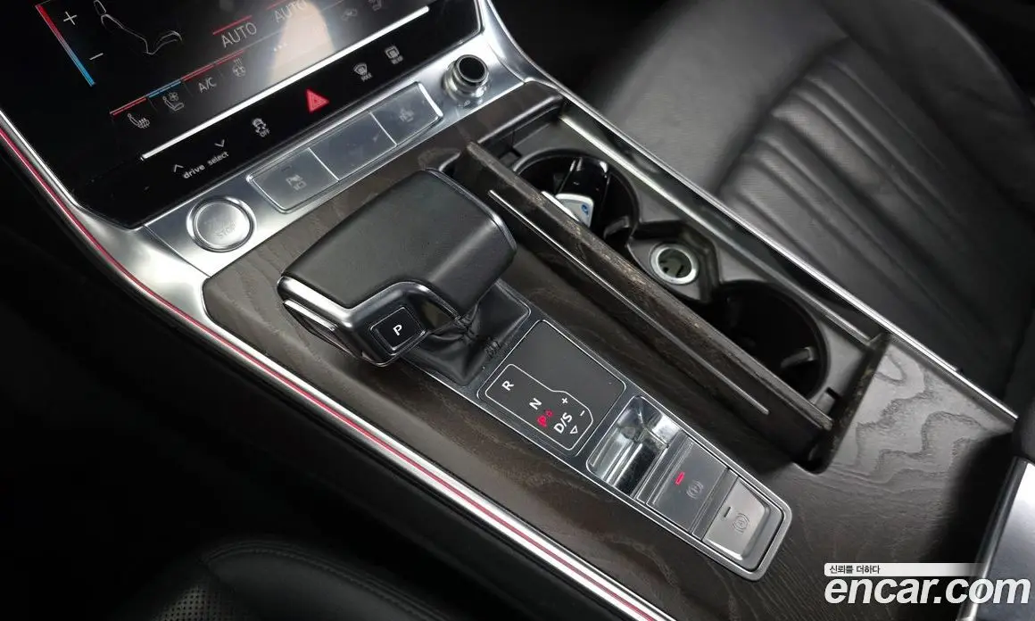 Audi A6 2020 2.0 автомат (гидро), фото 12