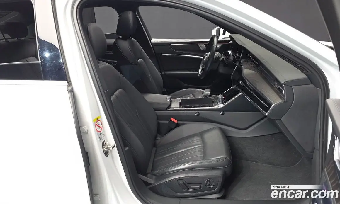 Audi A6 2020 2.0 автомат (гидро), фото 17