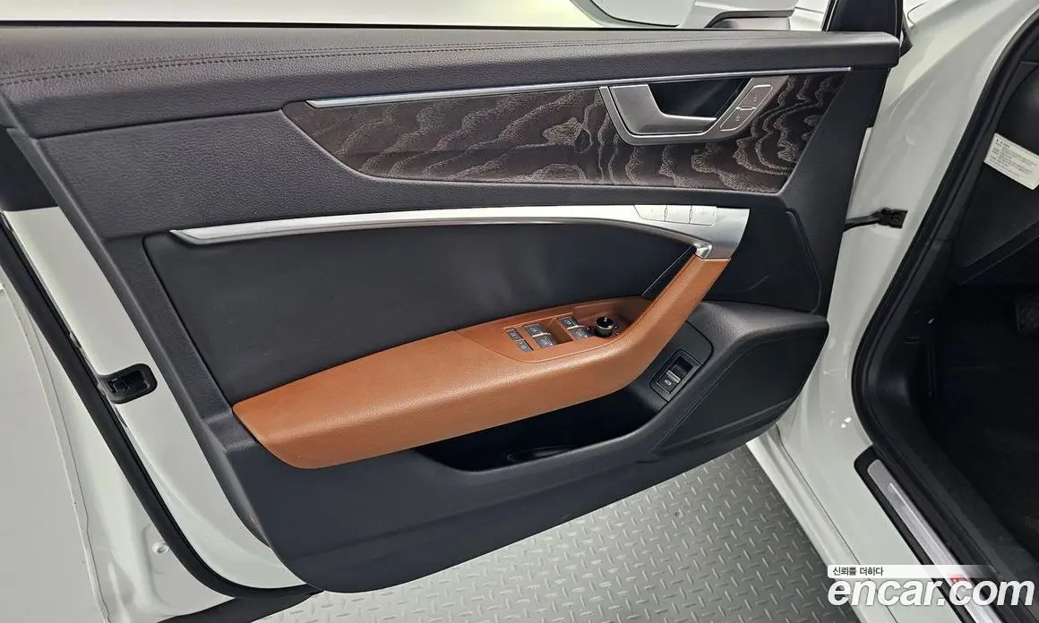 Audi A6 2021 2.0 автомат (гидро), фото 14