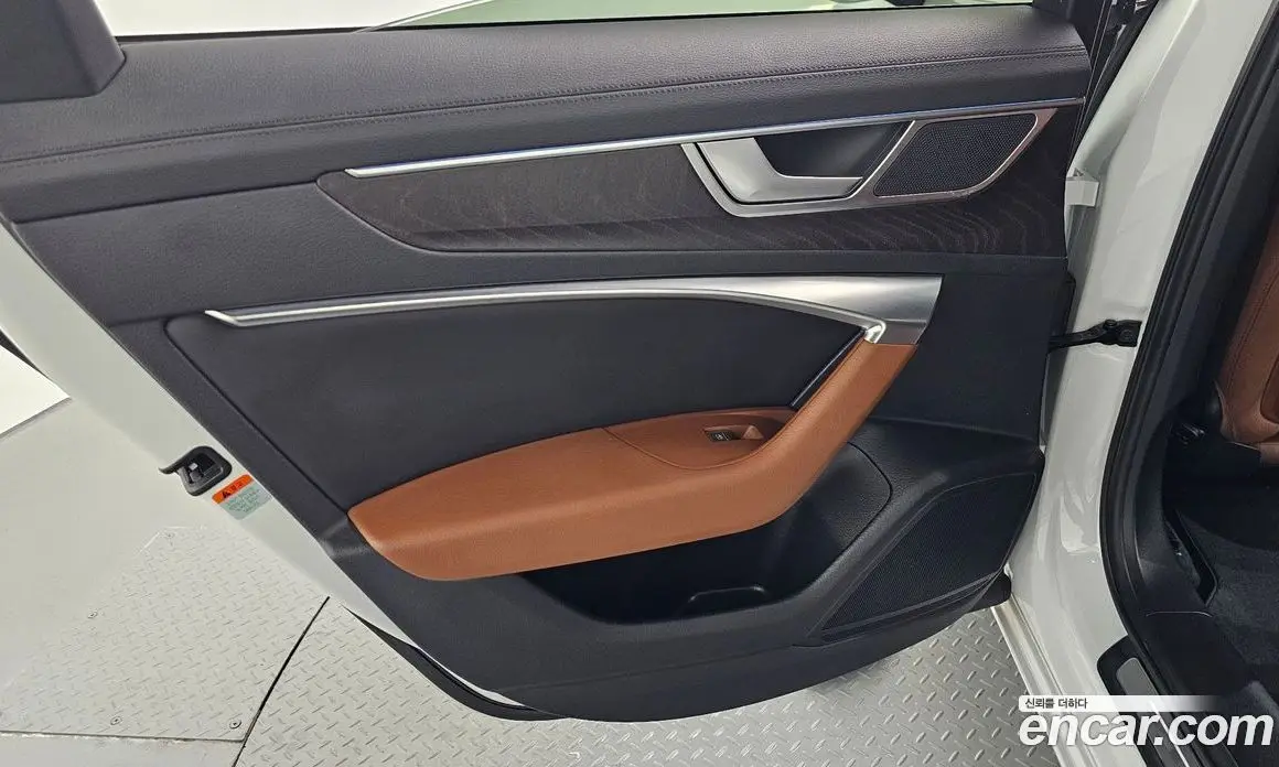 Audi A6 2021 2.0 автомат (гидро), фото 15