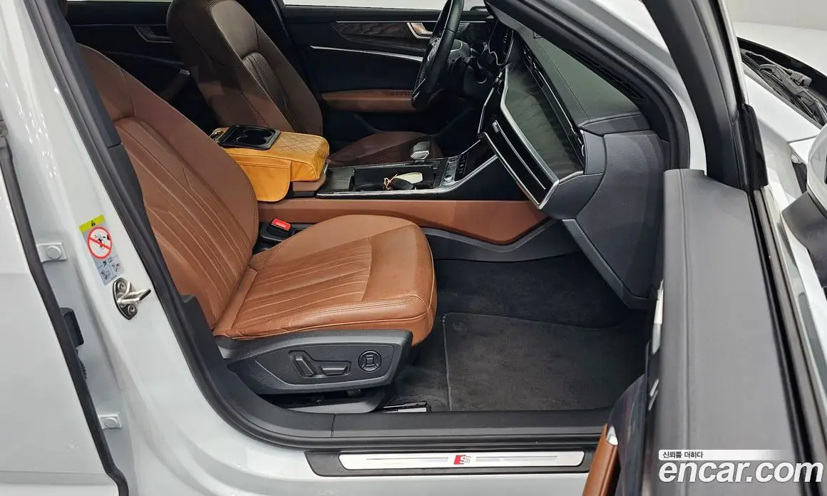 Audi A6 2021 2.0 автомат (гидро), фото 16