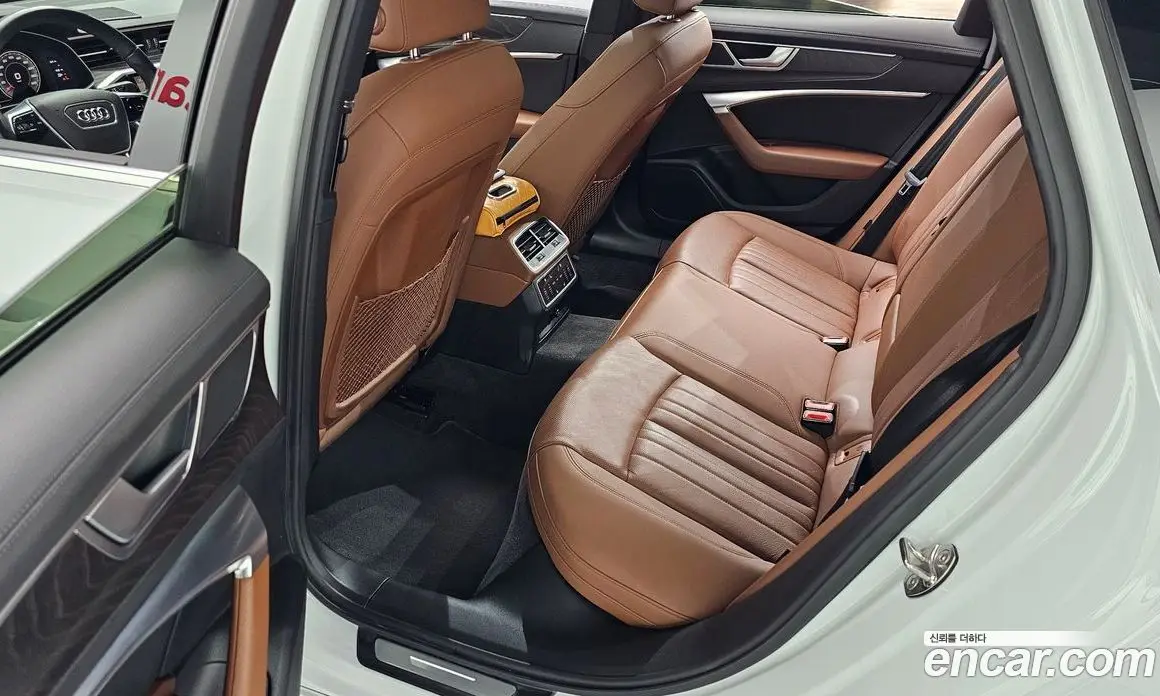 Audi A6 2021 2.0 автомат (гидро), фото 18