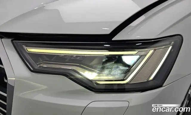 Audi A6 2021 2.0 автомат (гидро), миниатюра 8