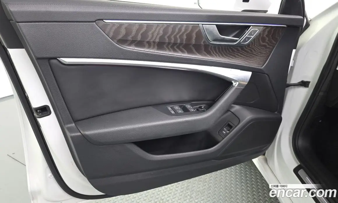 Audi A6 2021 2.0 автомат (гидро), фото 13 Audi A6 2021 2.0 автомат (гидро), фото 13