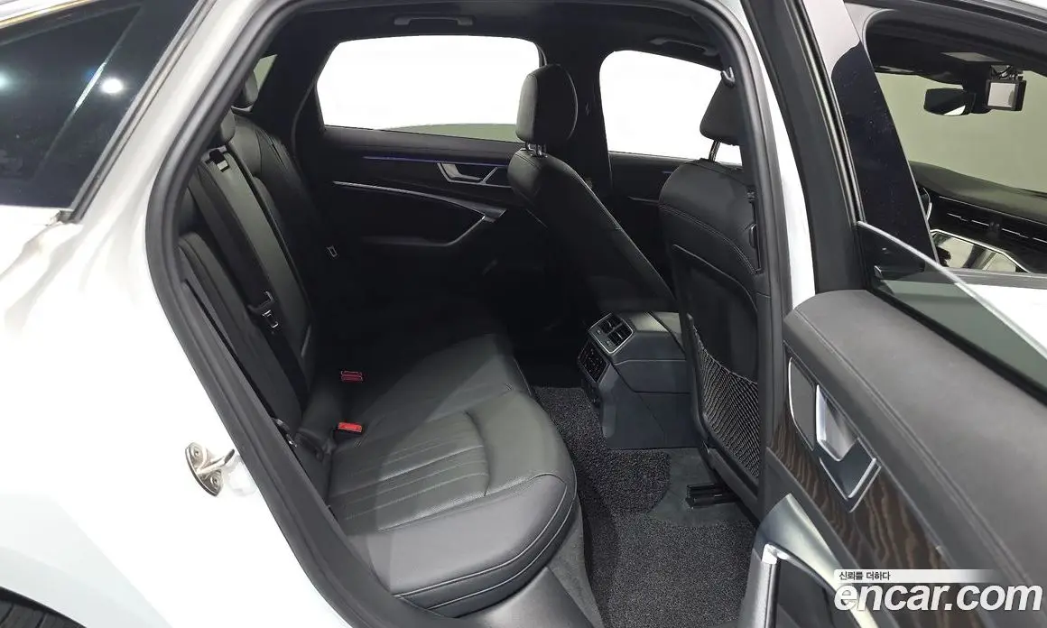 Audi A6 2021 2.0 автомат (гидро), фото 17 Audi A6 2021 2.0 автомат (гидро), фото 17