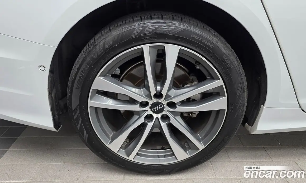Audi A6 2021 2.0 автомат (гидро), фото 5 Audi A6 2021 2.0 автомат (гидро), фото 5