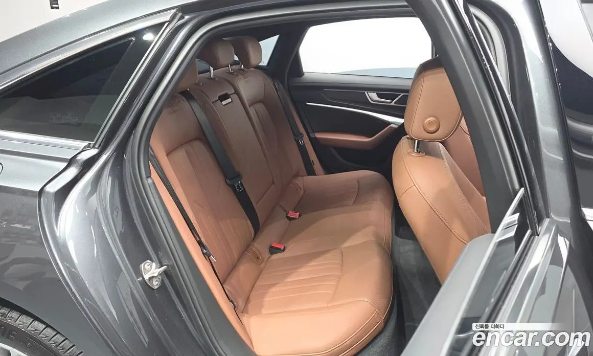 Audi A6 2021 2.0 автомат (гидро), фото 17