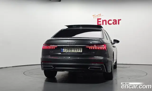 Audi A6 2021 2.0 автомат (гидро), миниатюра 4