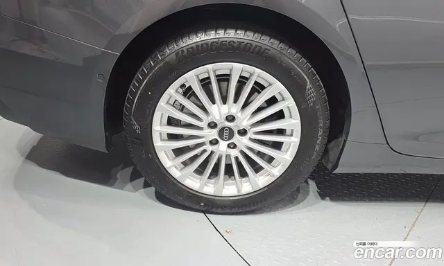 Audi A6 2021 2.0 автомат (гидро), миниатюра 5