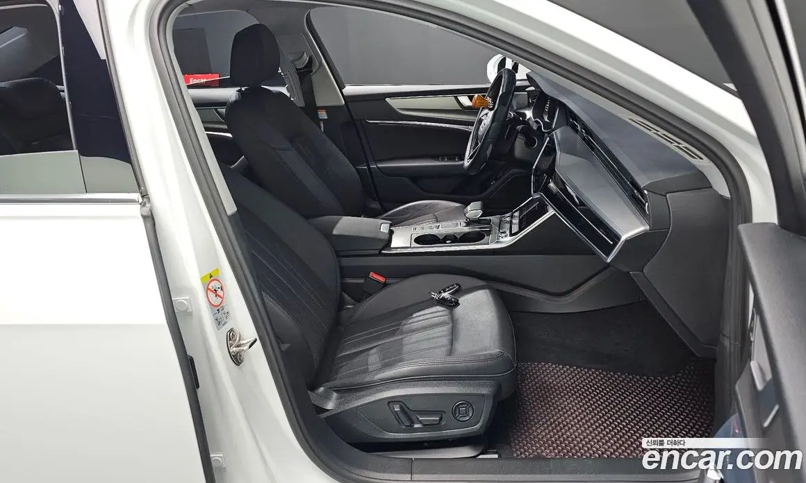Audi A6 2021 2.0 автомат (гидро), фото 15