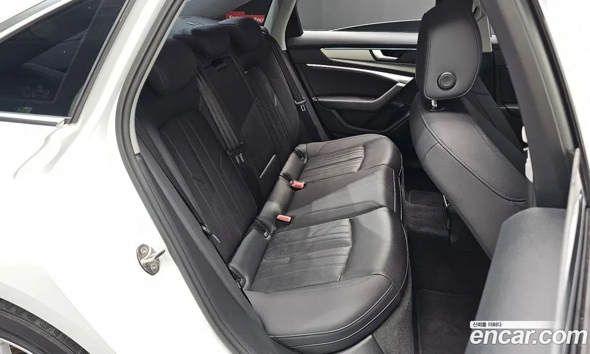 Audi A6 2021 2.0 автомат (гидро), фото 16