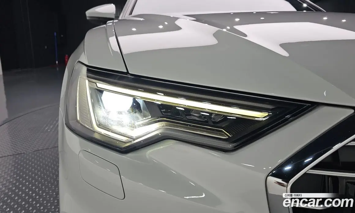 Audi A6 2021 2.0 автомат (гидро), фото 7