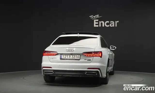 Audi A6 2023 2.0 автомат (гидро), миниатюра 4